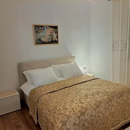Lake Apartment * Tirana