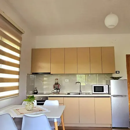 Lake Apartment Apartamento Tirana